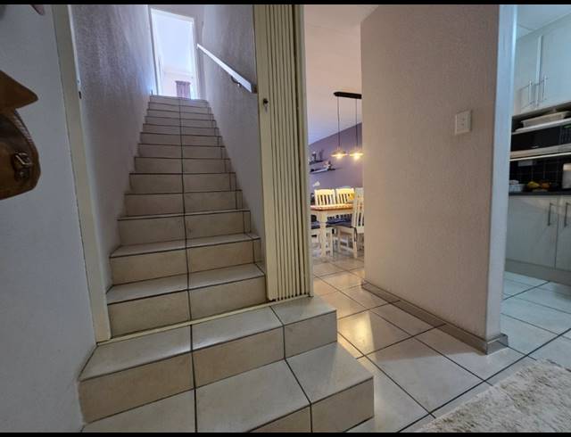 2 BEDROOM TOWNHOUSE FOR SALE IN NEW REDRUTH